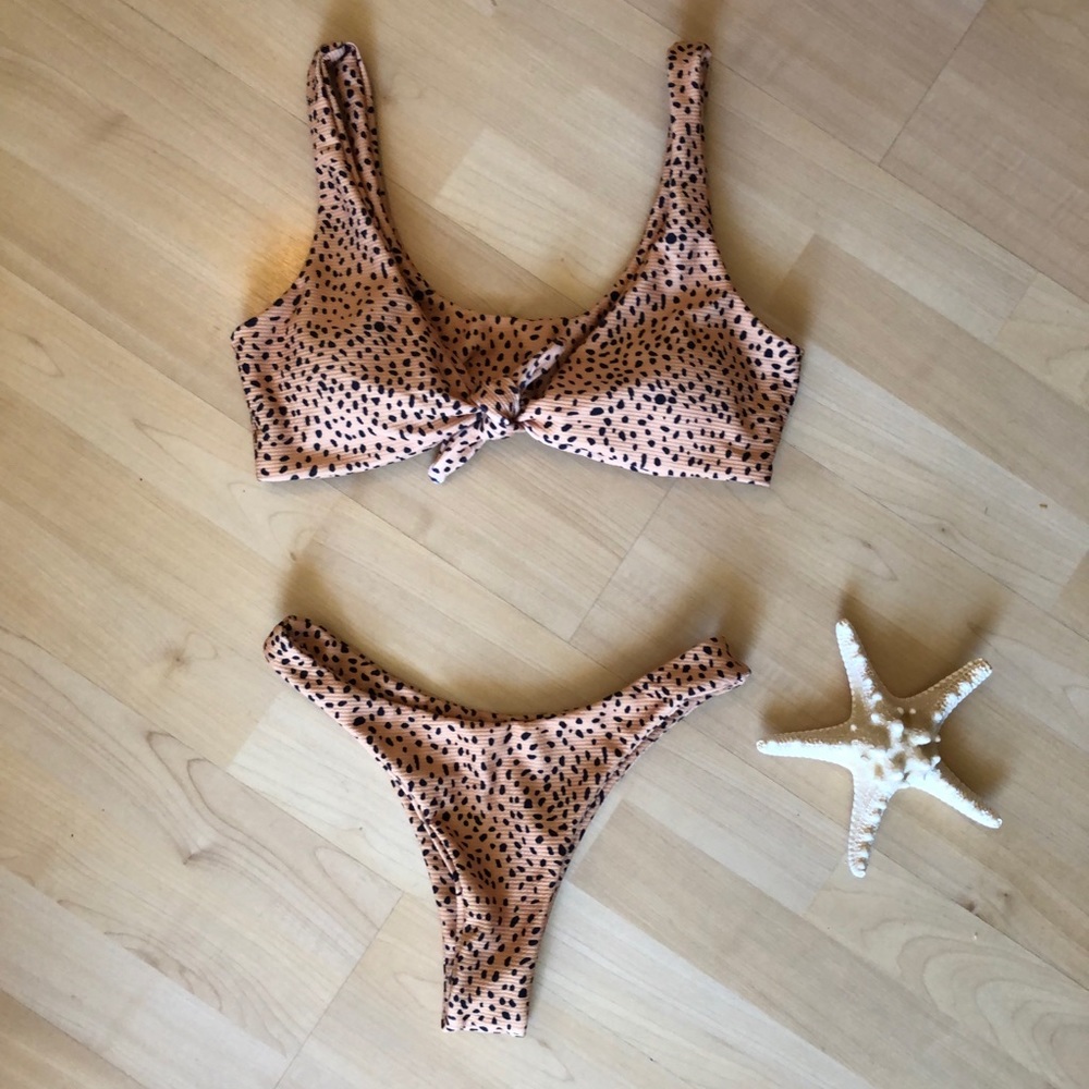 Leopard bikini